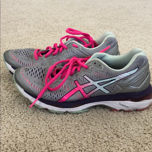 ASICS - Picture 2 of 2